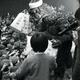 Illustration for article titled Behind-the-scenes Godzilla photos were charming, absolutely ridiculous